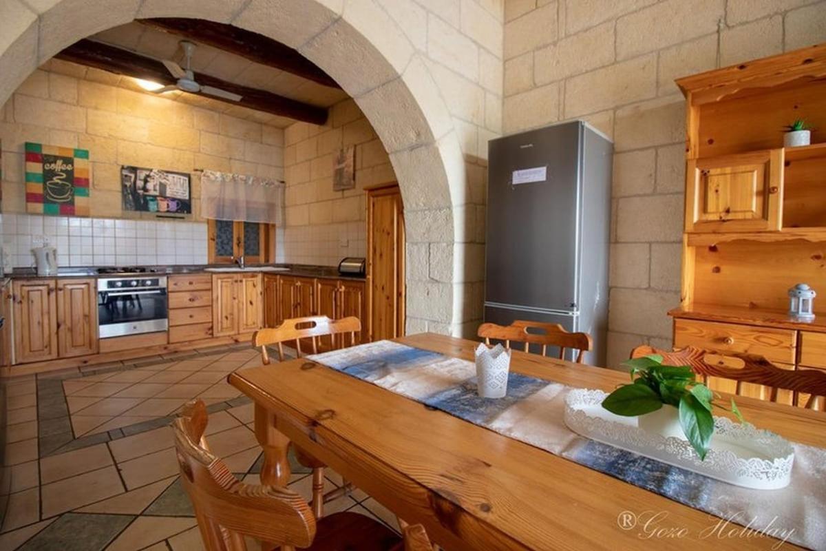Xagħra Hibiscus Bed & Breakfast エクステリア 写真
